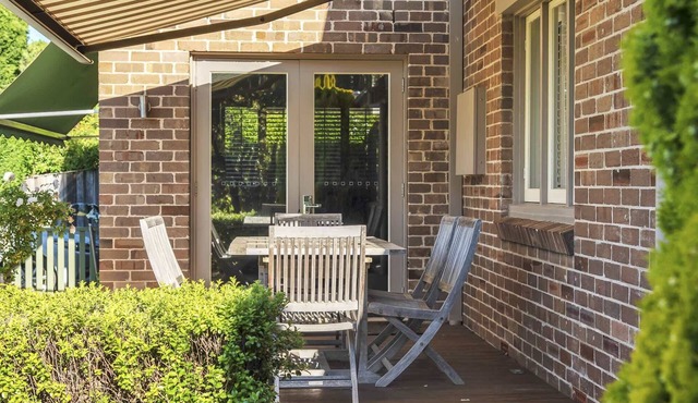 Bradman View | Bowral Garden and Fireplace Retreat