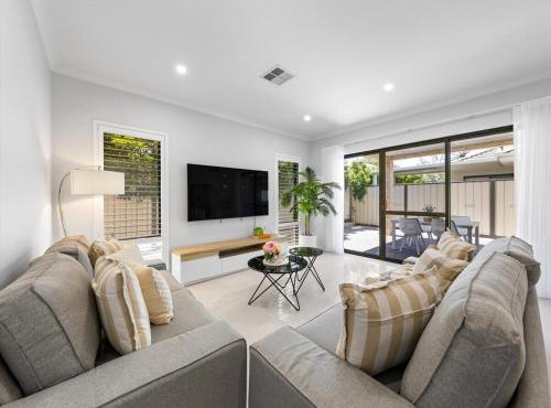Brand new Spacious & Stylish Stay in Vic Park