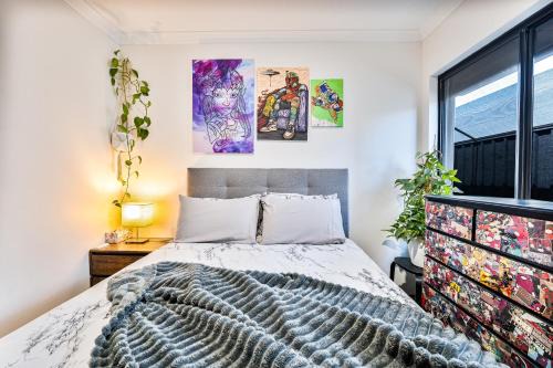 Bright & Cozy Room in Contemporary Home