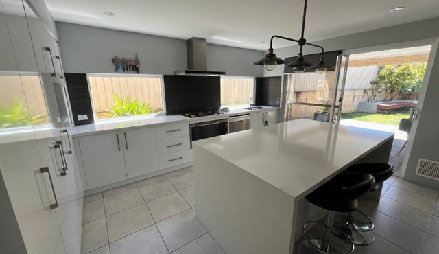 Bright Holiday Home