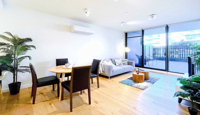 Brilliant Quay Blvd Apt Close to Wyndham Harbour