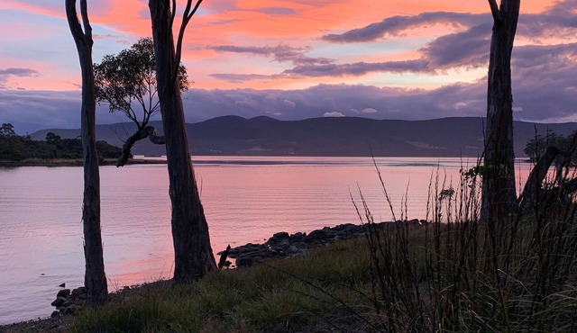 Bruny Island, Secluded Waterfront on 5 acres