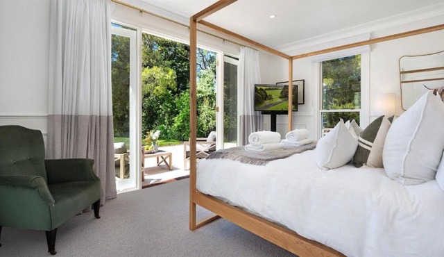 Burrawang House