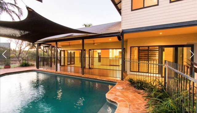 Cable Beach Getaways 5 Bed 3 Bath, Resort Style Pool STRA6726CAIBIK1W