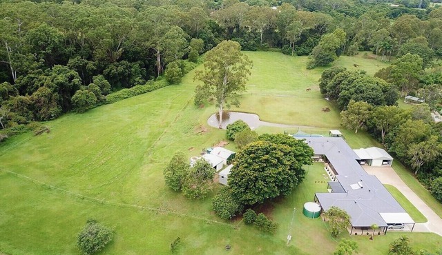 Caboolture Holiday Home: Gateway to Australia's Sunshine Coast Queensland