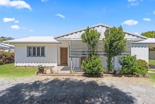 Campbell Cottage - A Beachside Escape in Torquay