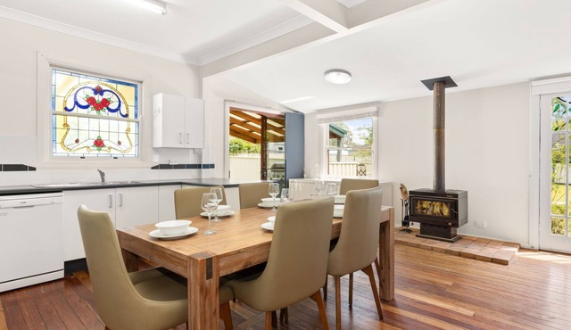 Campbell's Cottage by Experience Jervis Bay