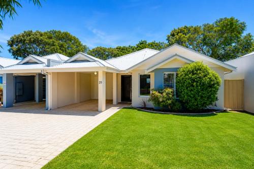 Cape View Beach Cottage Winter Getaway