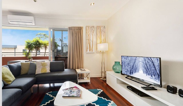CAPEL BREEZE DIRECTLY ACROSS FROM THE BEACH REDUCED WINTER RATES - BOOK NOW