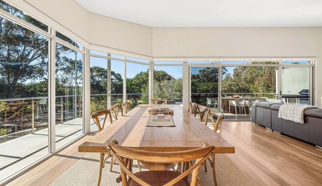 Casa Indigo Modern Bushland Retreat by the Sea