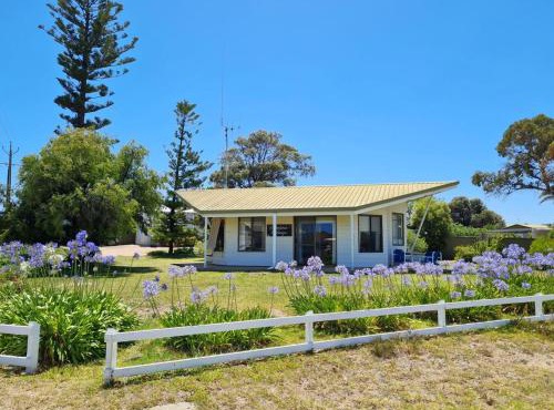 Catalina Cottage