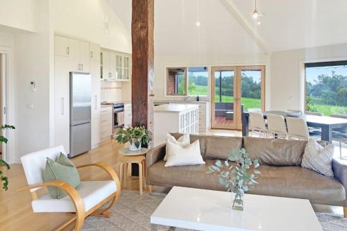 Cedar & Mist, Sauna, Hot Tub =& Mt Buller Views