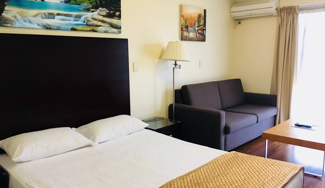 Centenary Motor Inn
