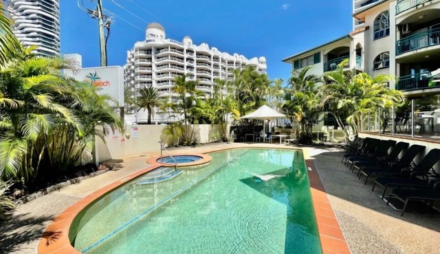 Central 1B Apartment in the Heart of Broadbeach!