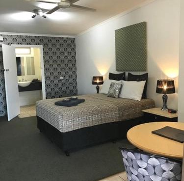 Central Motel Gin Gin