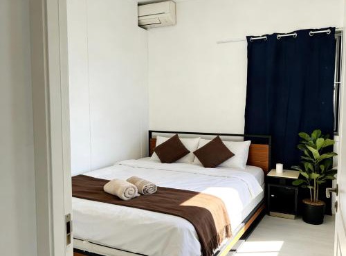 Central Strathfield quiet share stay in Sydney
