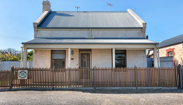 Centrally Located Goolwa Home - Towels & Linen Included, WIFI & Smart TV's