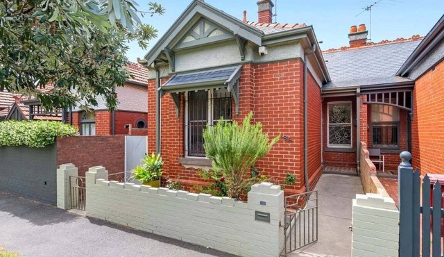 Charming 3-bedroom period home in the heart of Middle Park