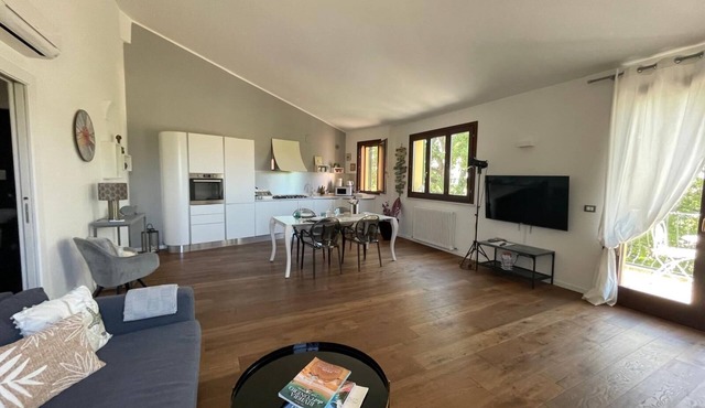 Charming Designer Apartment in Coppo