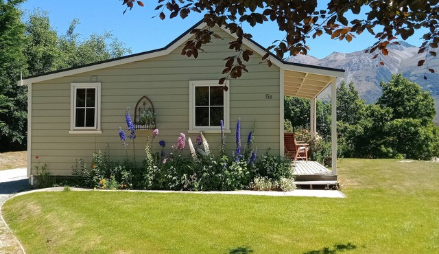 Charming Glenorchy Cottage in Glenorchy