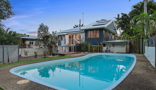 Charming Traditional Queenslander - Close To City
