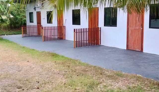 Charming Tranquility and Peace away from the crowd but close to all amenities. in Tambon Phe