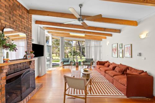 Cherry Retro at Silverleaves - Walk to the Beach