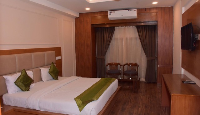 Clarks Inn Express Baddi in Baddi