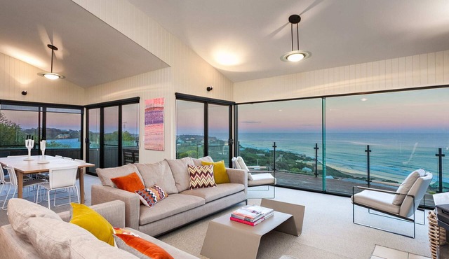 Cliff Edge Luxury I An Oceanview Escape Above Fairhaven