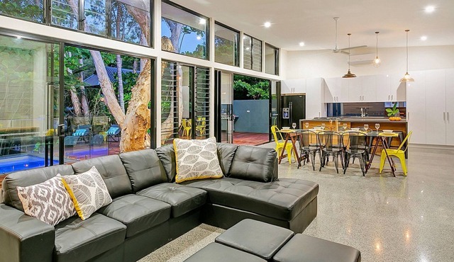 Clifton Beach Holiday House 4/23-33 Upolu Esplanade, Clifton Beach QLD 4879