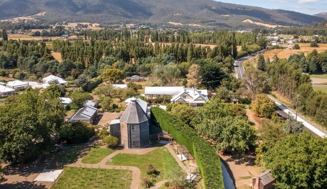 Clifton Homestead