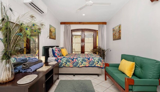 Close to Townsville Hospital and Uni - Unit 2