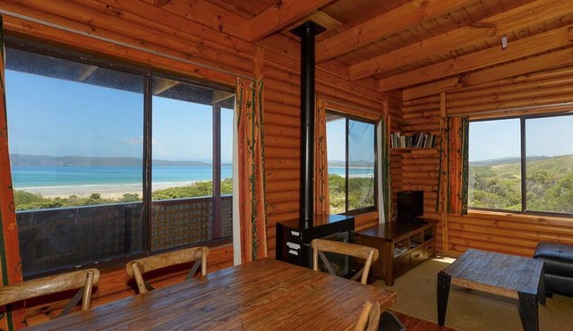 Cloudy Bay Cabin