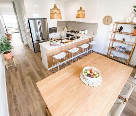Coast and Roast - Sunny Shell Cove Escape