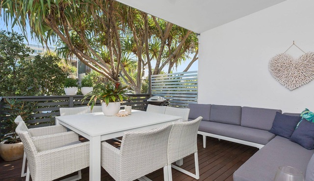 COASTAL CHIC @ CASUARINA