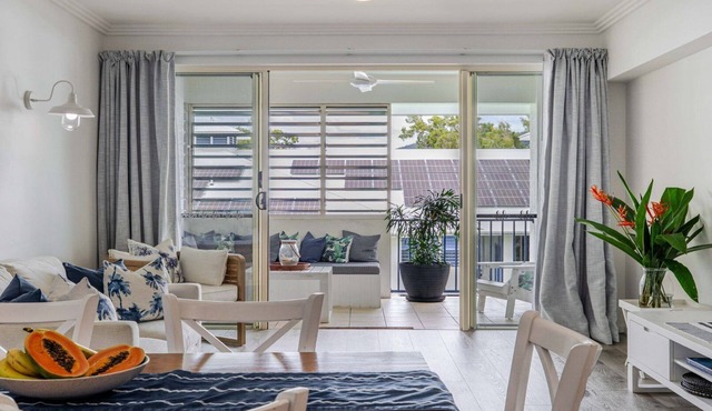Coastal Luxe 2BR Apartment + Spa Studio with Lagoo