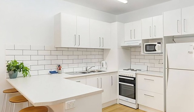 Coasters 2 is a self-contained apartment situated in the beach-side village of Sawtell.