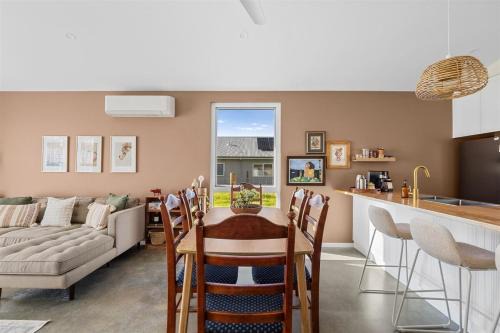 Cockatoo EcoHouse
