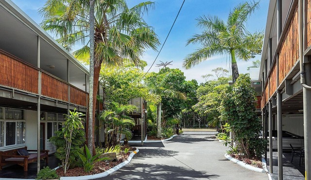 Coconut Palms 2 Bedroom Apartment