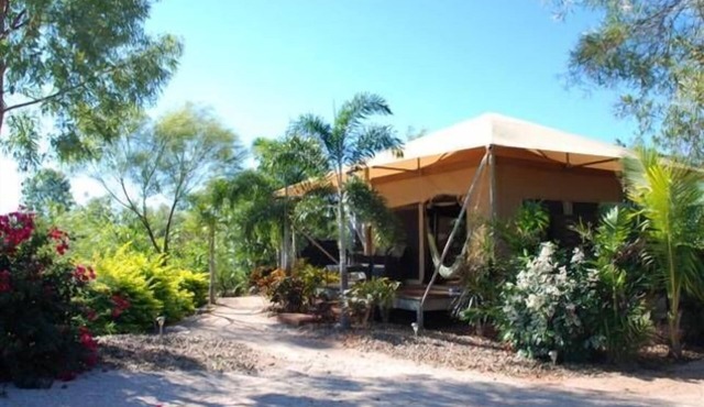 Coconutz - self contained eco tents with fantastic ocean views