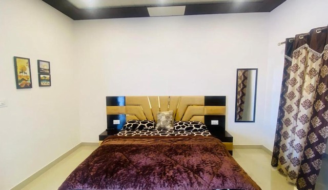 Comfy Homes- Fully Furnished Independent Floor