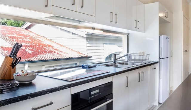 Contemporary 2BR Escape Upper Level Sanctuary