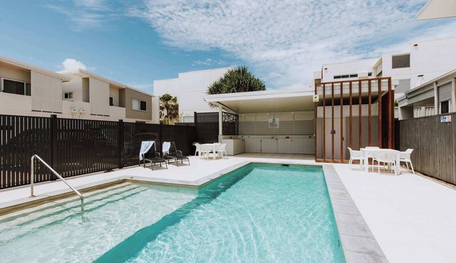 Contemporary Coolum Beach Abode