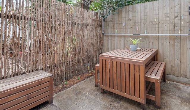 Convenient Bayside Living at the Edge of the City