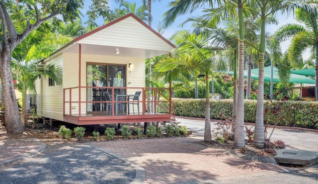 COOKTOWN HOLIDAY PARK