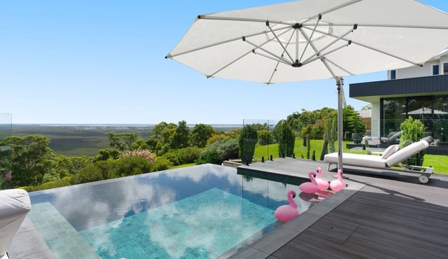 Coolum Beach Country Retreat