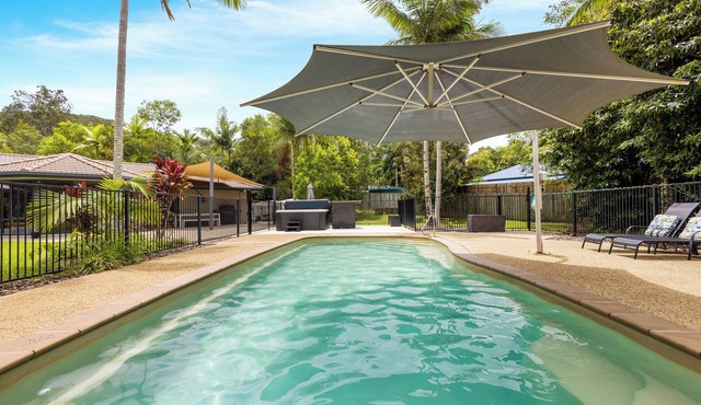 Coolum Country Retreat - Fire Pit, Spa & Pool