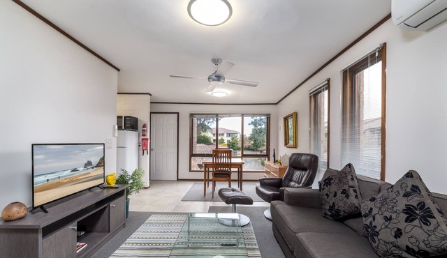 Cosy 1-Bed Unit Near the Heart of Canberra