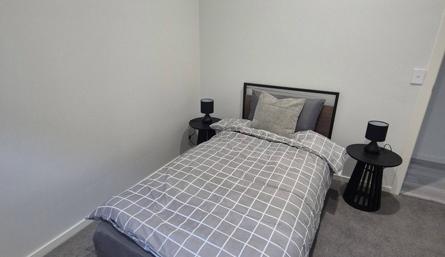 Cosy Hobart Retreat Near Aurora Spots. Sleeps 7 and family friendly.