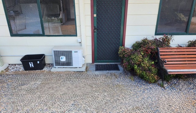 Cosy Nook - Flat 2 - Self-contained, well equipped holiday unit